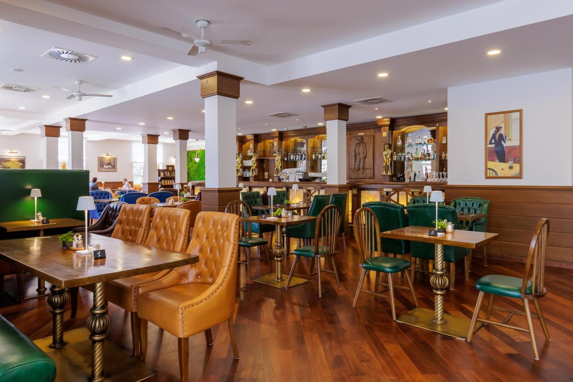 Darovansky Dvur - Wellness & Golf Hotel Brasy ภายนอก รูปภาพ